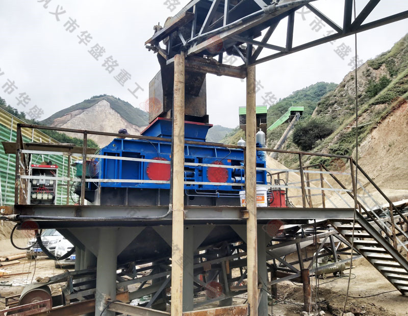 全自动液压对辊凯发旗舰厅官网辽宁安装现场