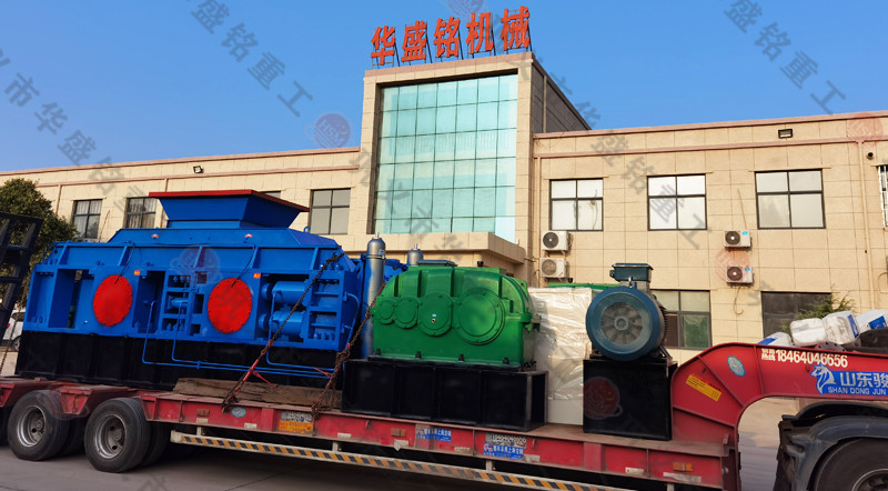 1500×800液压对辊凯发旗舰厅官网装车发往广东