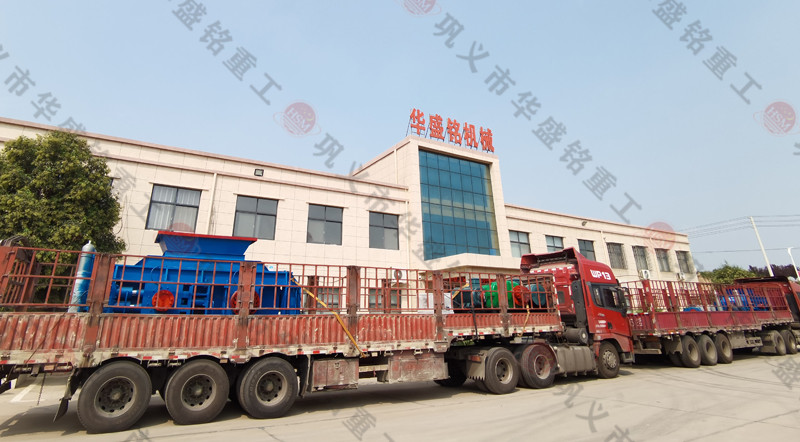 凯发K8官网首页登录液压对辊制砂机发往云南